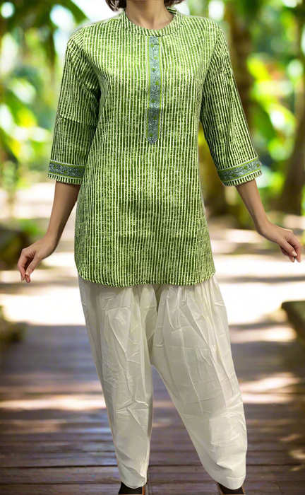 Green Flora Jaipuri Cotton Short Kurti. Pure Versatile Cotton. | Laces and Frills