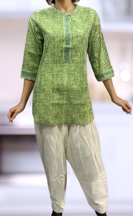 Green Flora Jaipuri Cotton Short Kurti. Pure Versatile Cotton. | Laces and Frills