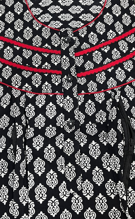 Black Motif Pure Cotton Feeding Nighty . Pure Durable Cotton | Laces and Frills